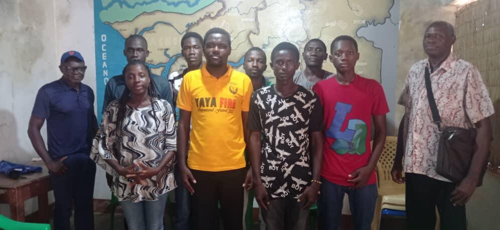 Creole team with checking group Creole team with checking group